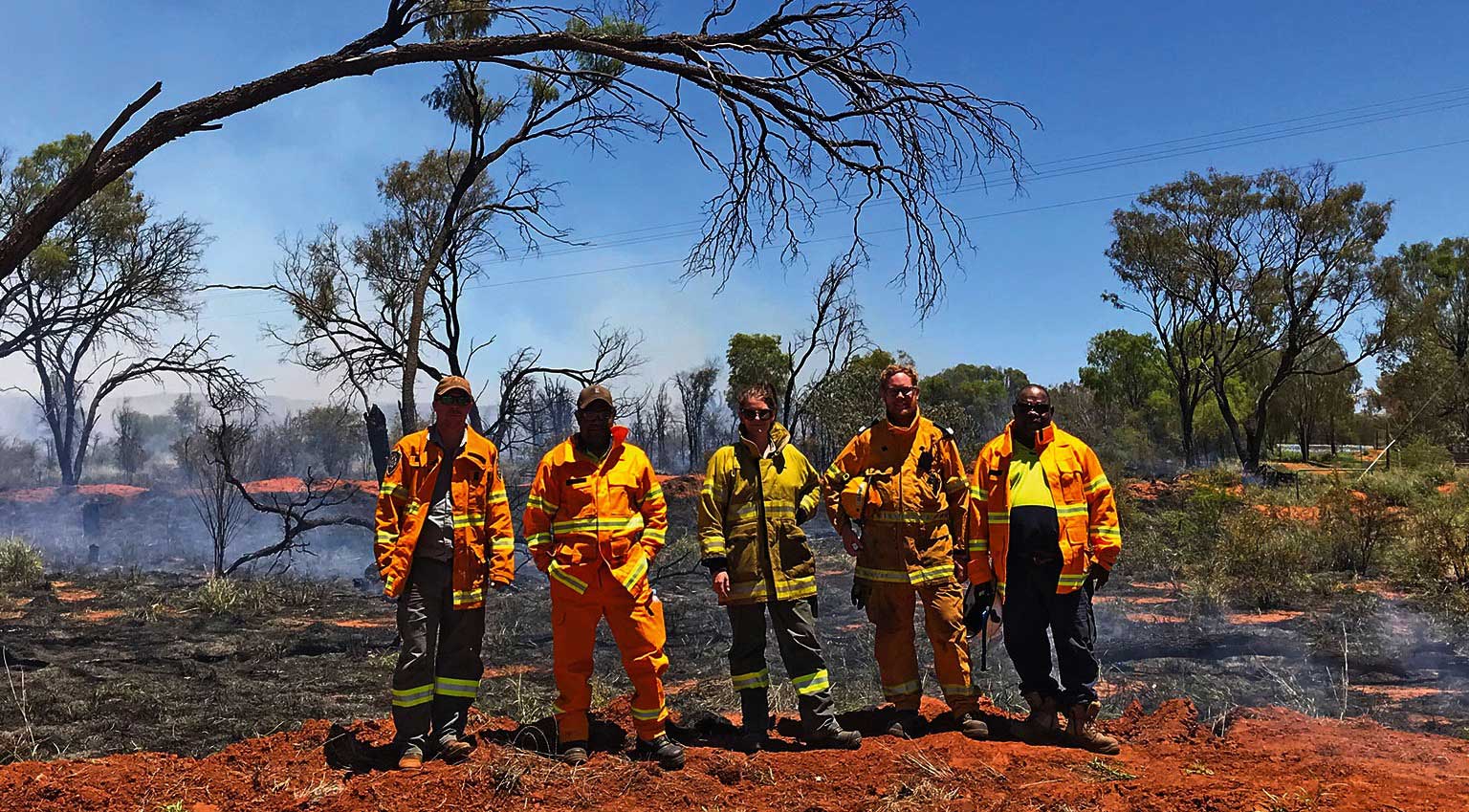 Workers outdoors, bushfiresnt